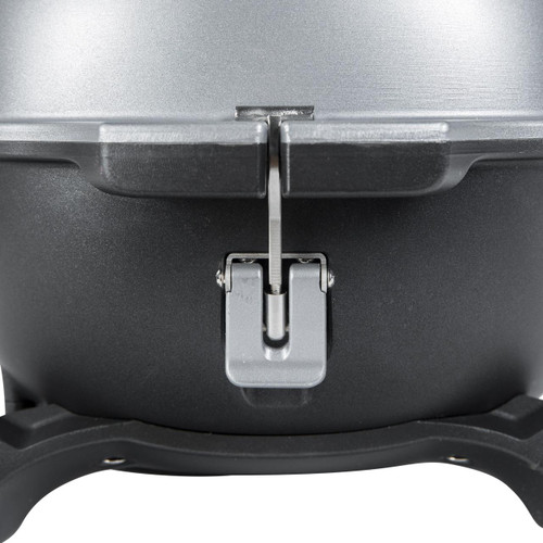 PK Grills PKGO with FlipKit, close-up of the latch mechanism and sturdy construction.
